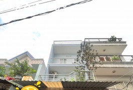 Q7 NHÀ 4 TẦNG BTCT HẺM 1 SẸC DỌN VÀO Ở NGAY VIEW PHÚ MỸ HƯNG NỞ HẬU, 3.xT